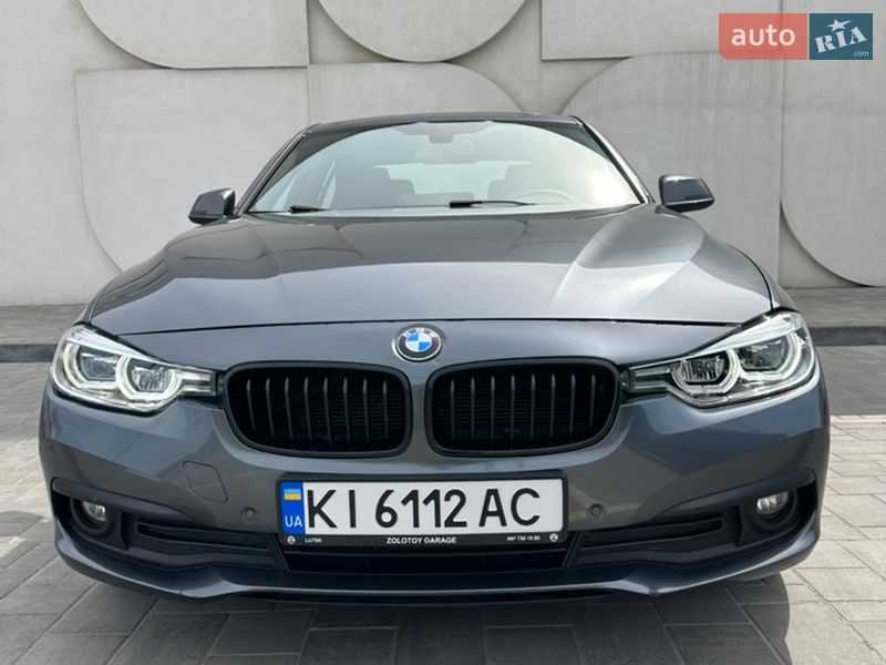 Седан BMW 3 Series 2015 в Луцке