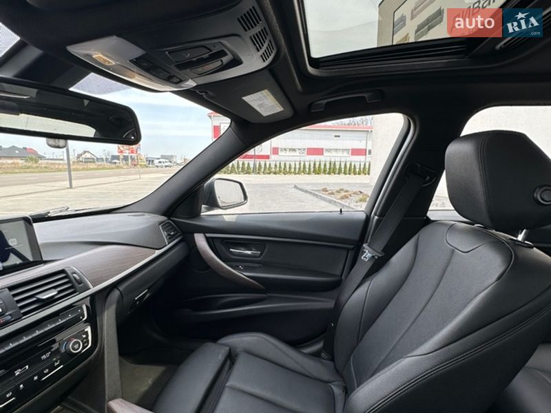 Седан BMW 3 Series 2015 в Луцке