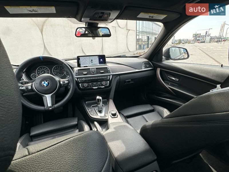 Седан BMW 3 Series 2015 в Луцке