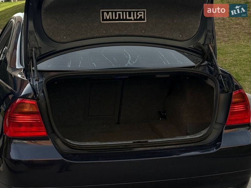 Седан BMW 3 Series 2007 в Виннице