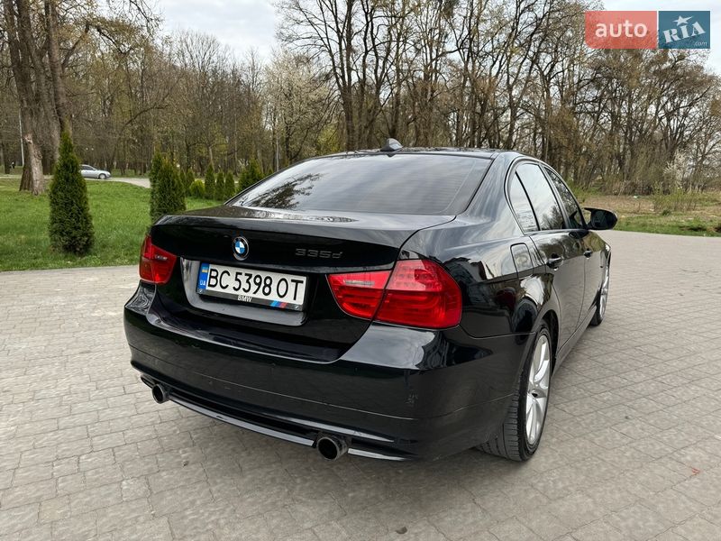 Седан BMW 3 Series 2009 в Львове