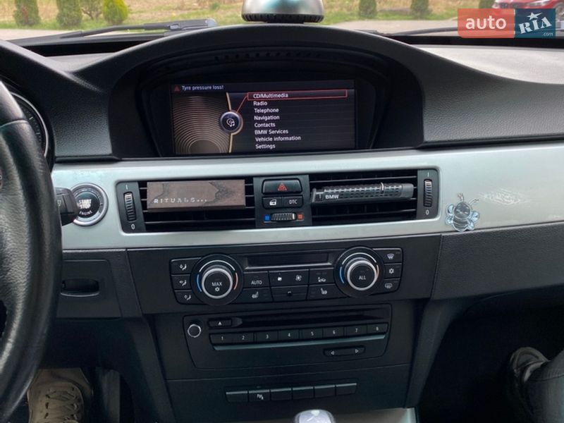 Седан BMW 3 Series 2009 в Львове