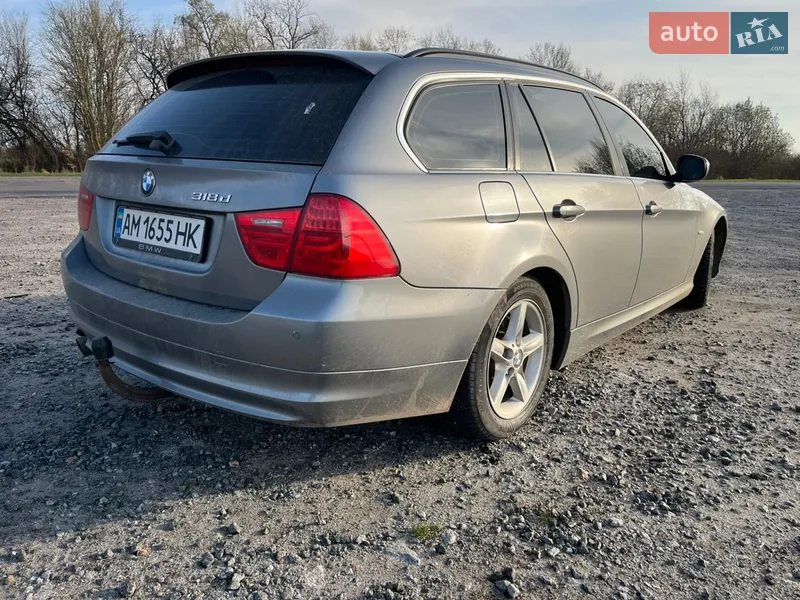 BMW 3 Series 2012 VIN WBAUT31030F262193 фото оголошення 6 з 48