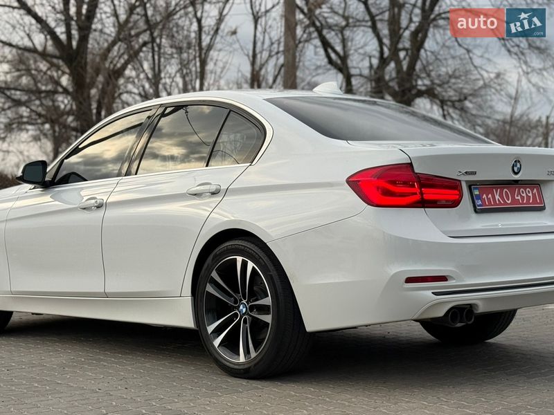 Седан BMW 3 Series 2017 в Одессе