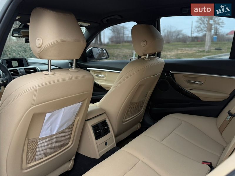 Седан BMW 3 Series 2017 в Одессе