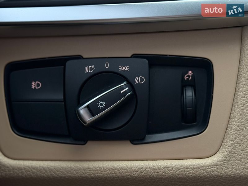 Седан BMW 3 Series 2017 в Одессе