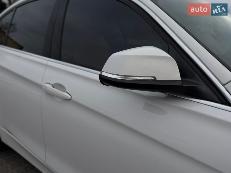 Седан BMW 3 Series 2017 в Одессе