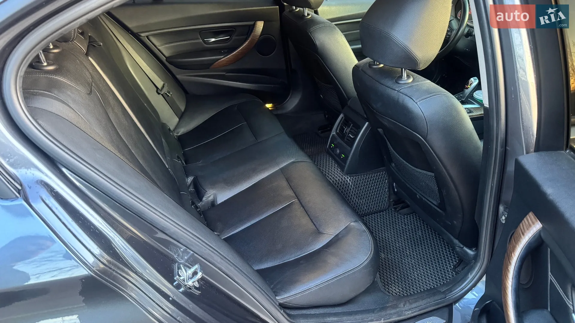 2012 BMW 3er - мініатюра 10