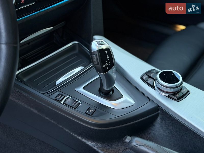 Седан BMW 3 Series 2013 в Львові