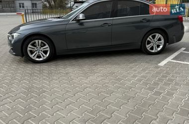 Седан BMW 3 Series 2017 в Фастове