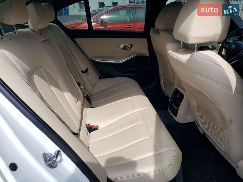 Седан BMW 3 Series 2019 в Виннице