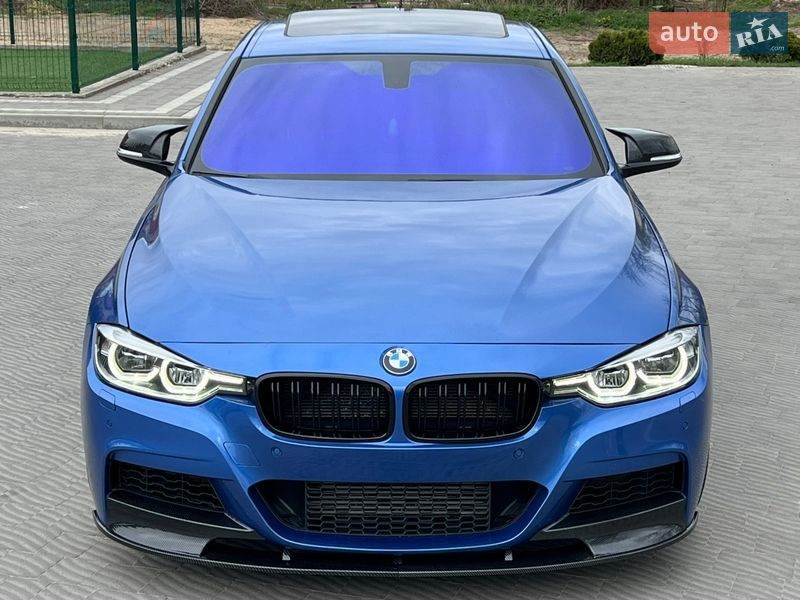 Седан BMW 3 Series 2015 в Яворове