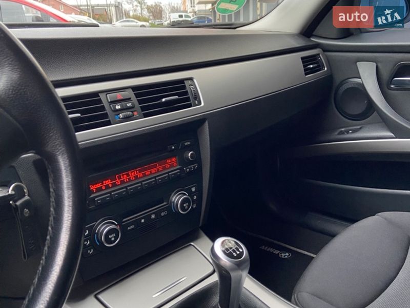 Седан BMW 3 Series 2007 в Виннице