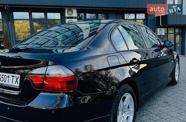 Седан BMW 3 Series 2007 в Новояворовске