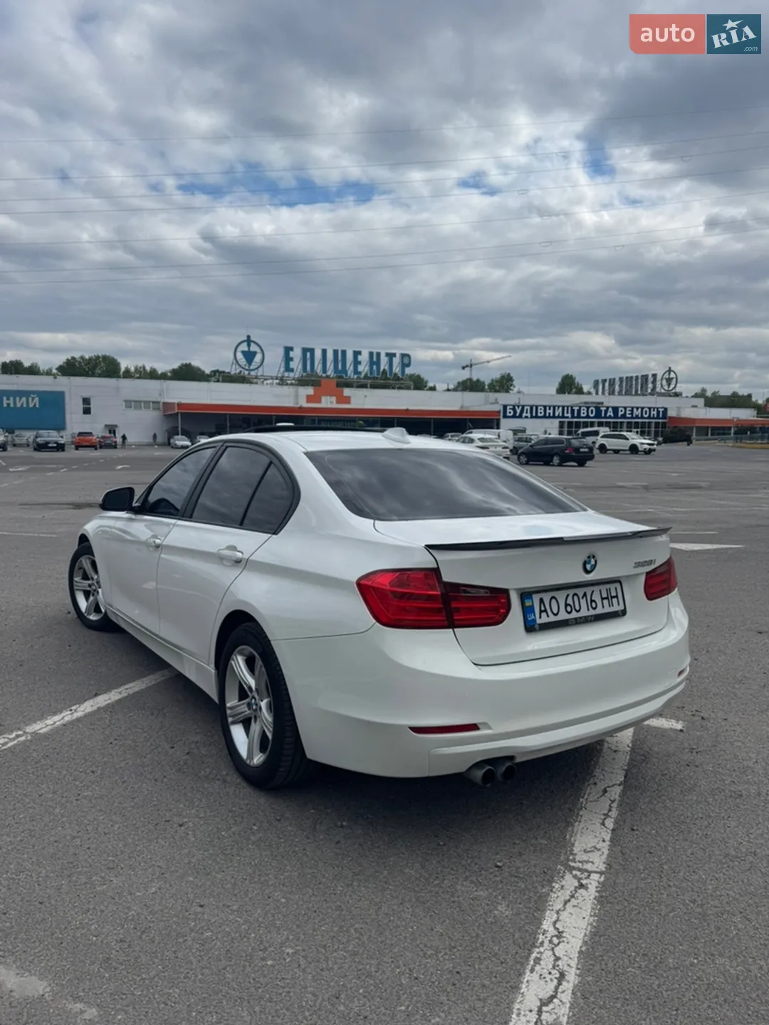 2013 BMW 3er - мініатюра 2