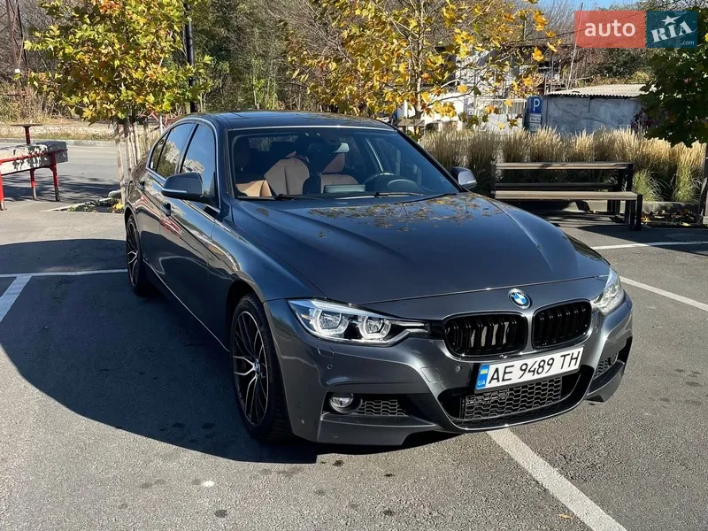 BMW 3 Series 2016 VIN WBA8E5C3XHK388861 фото оголошення 26 з 67