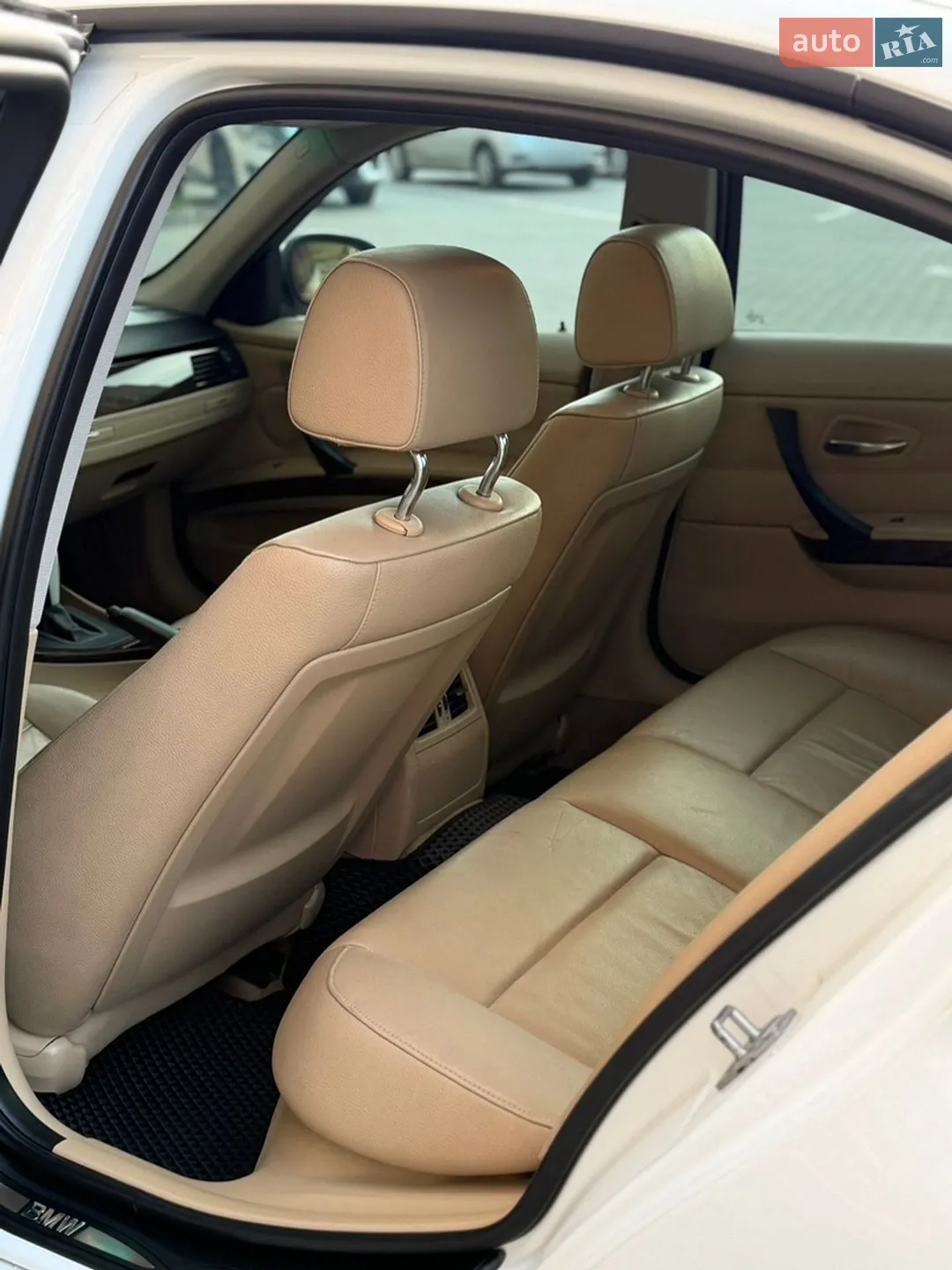 2010 BMW 3er - мініатюра 28