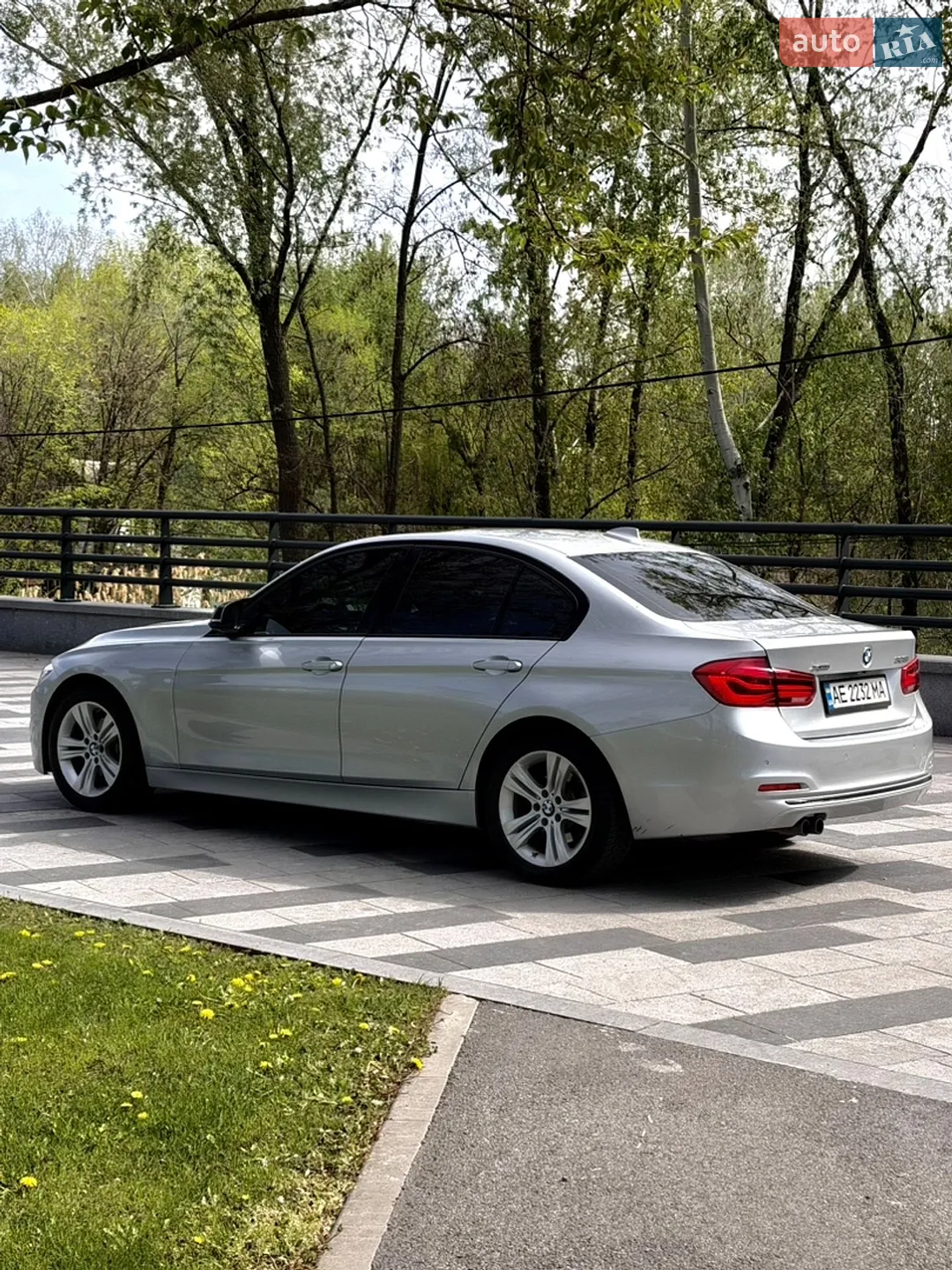 2016 BMW 3er - мініатюра 9