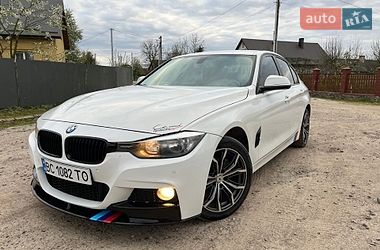 Седан BMW 3 Series 2013 в Яворове