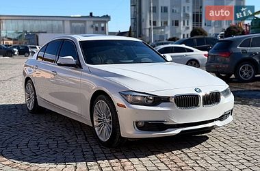 Седан BMW 3 Series 2015 в Луцке