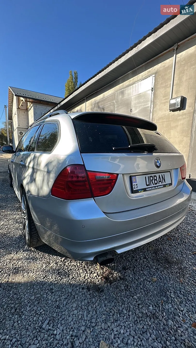 2010 BMW 3er - мініатюра 2