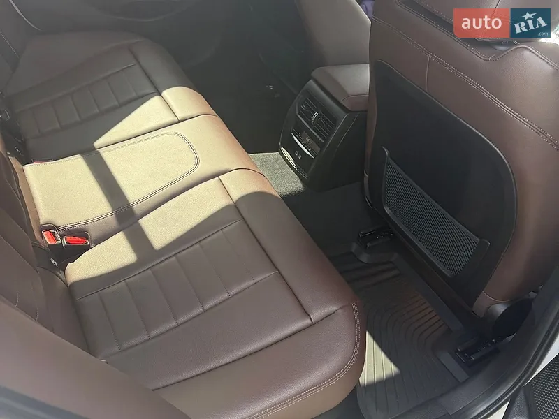 BMW 3 Series 2022 VIN WBA5V780808C59325 фото оголошення 4 з 35