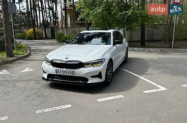 Седан BMW 3 Series 2019 в Киеве