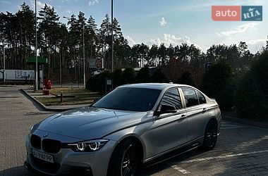 Седан BMW 3 Series 2015 в Одессе