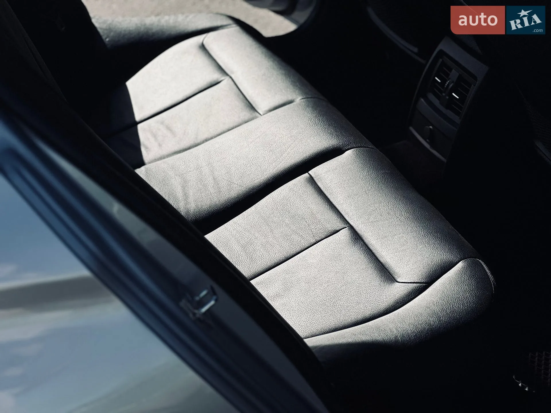 2012 BMW 3er - мініатюра 17