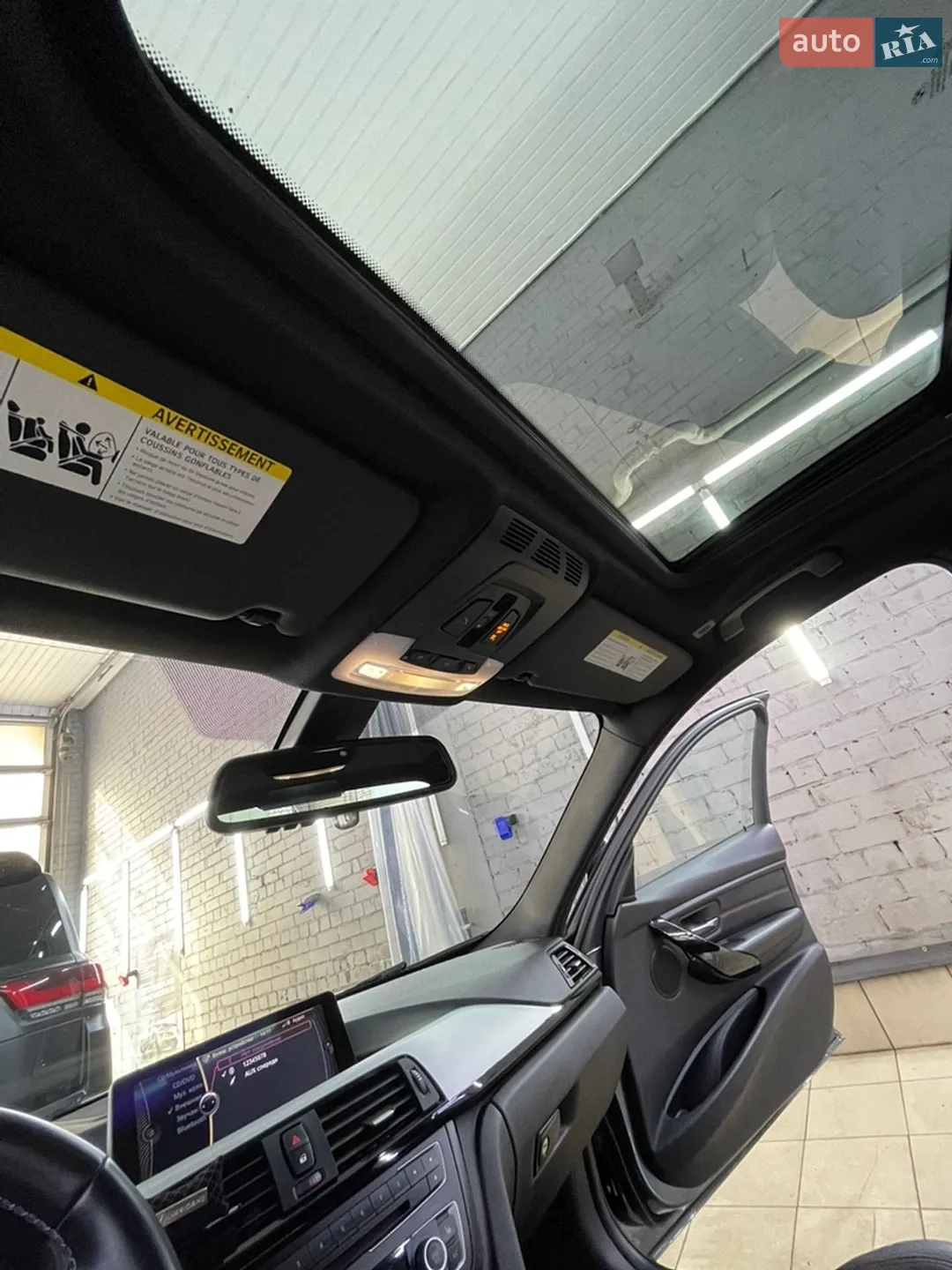2012 BMW 3er - мініатюра 10