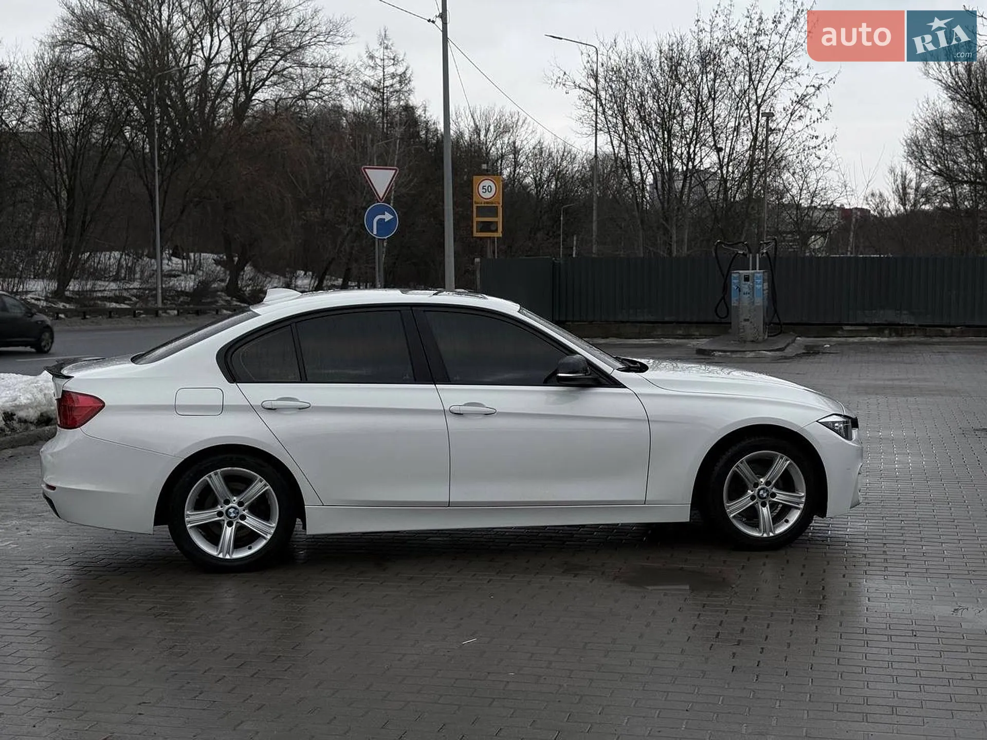 2012 BMW 3er - мініатюра 2