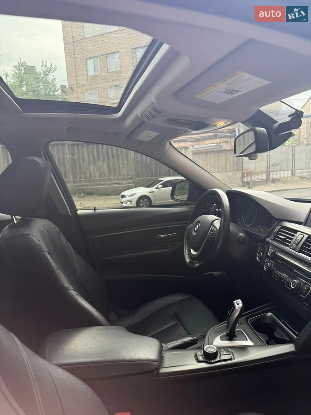 2012 BMW 3er - мініатюра 6