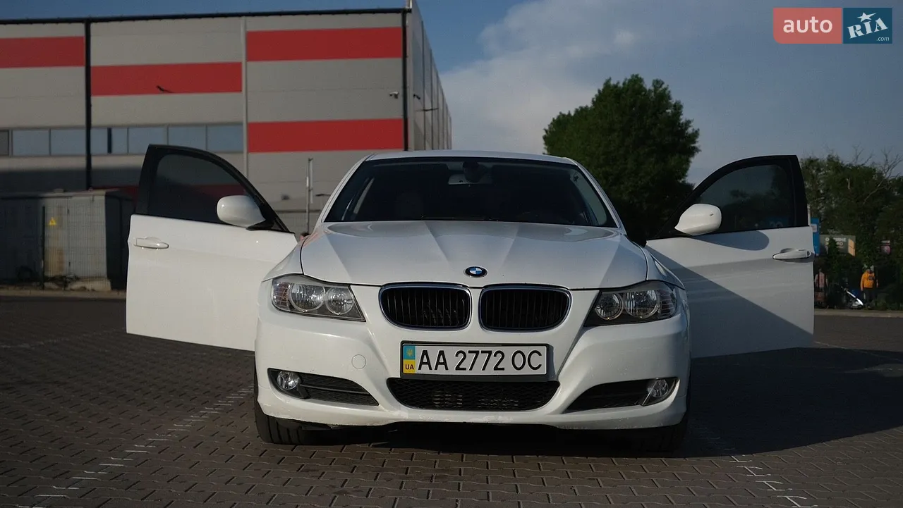2010 BMW 3er - мініатюра 37