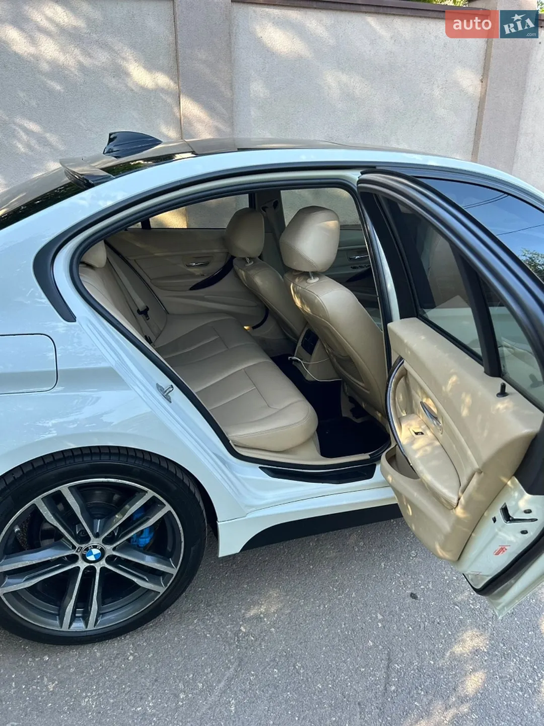 2015 BMW 3er - мініатюра 9
