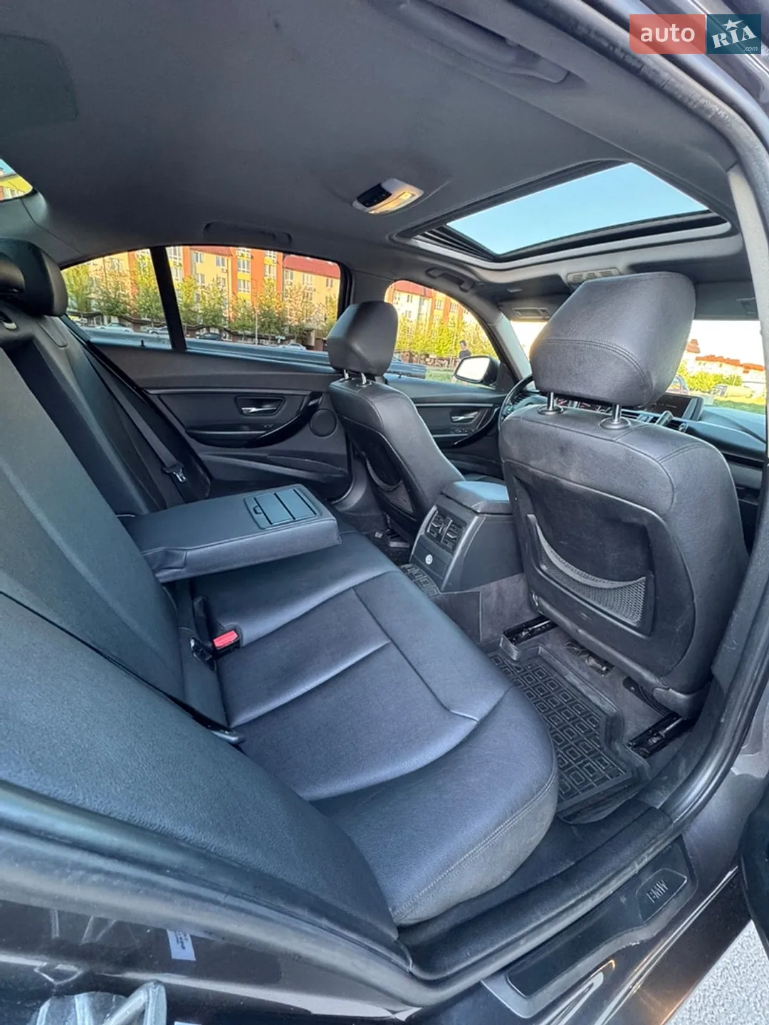 2012 BMW 3er - мініатюра 16
