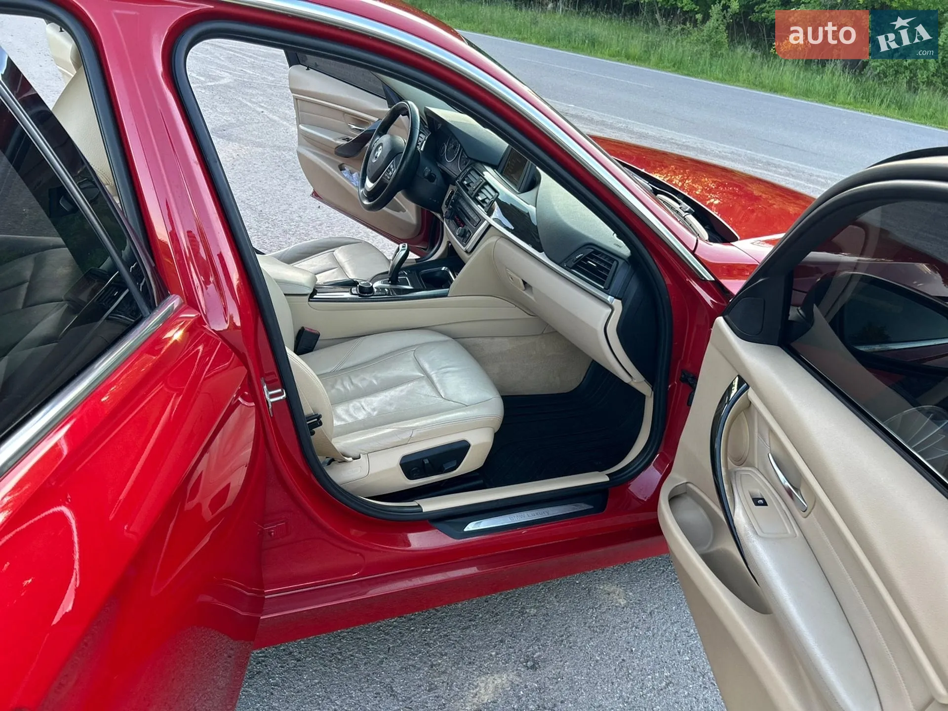 BMW 3 Series 2012 VIN WBA3A5G5XDNP19352 фото оголошення 17 з 22