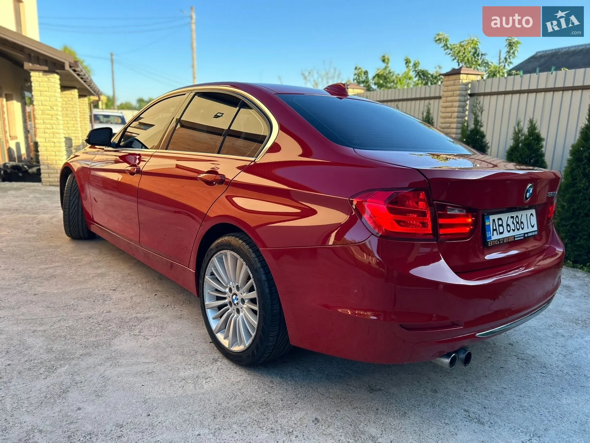 BMW 3 Series 2012 VIN WBA3A5G5XDNP19352 фото оголошення 7 з 22