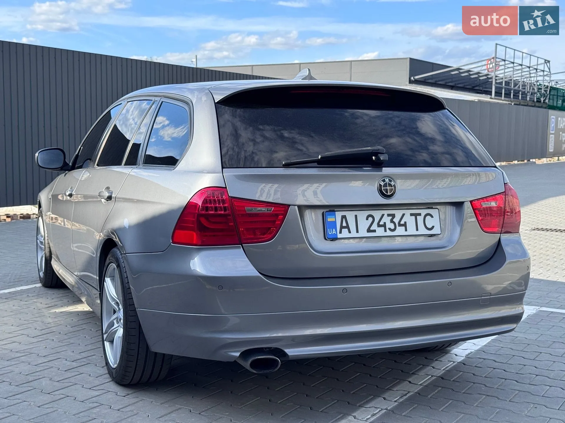 2010 BMW 3er - мініатюра 9