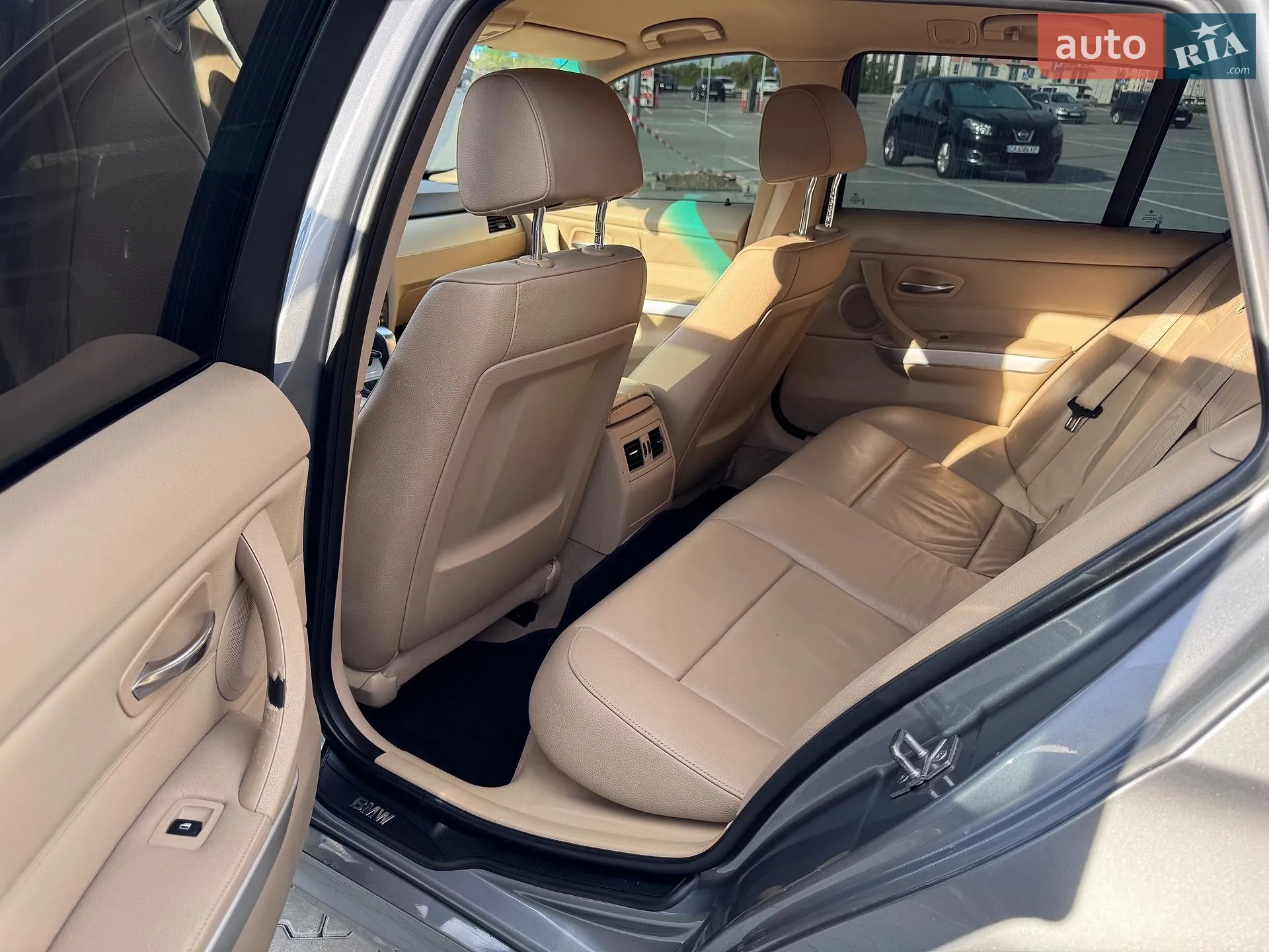 2010 BMW 3er - мініатюра 19