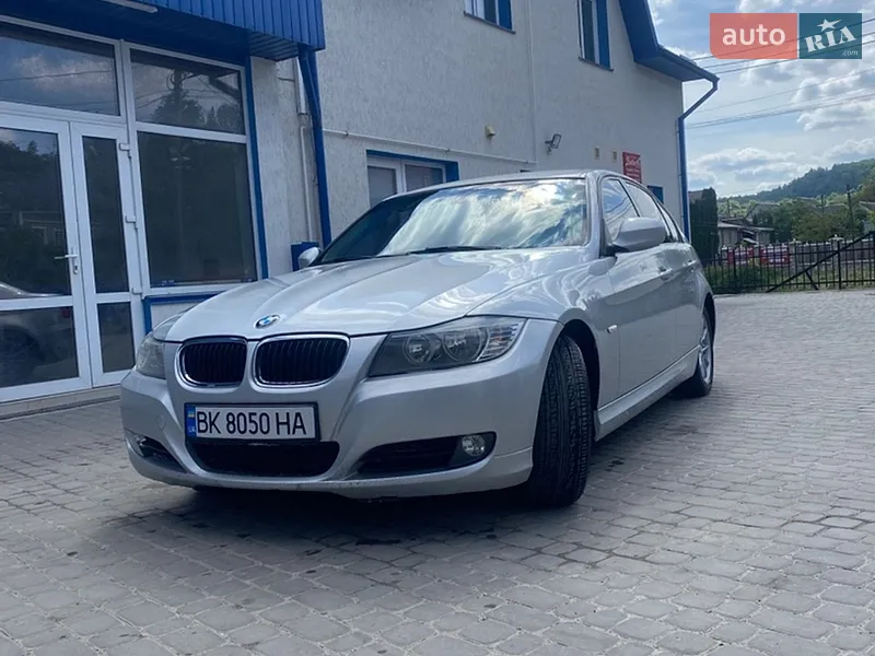 BMW 3 Series 2012