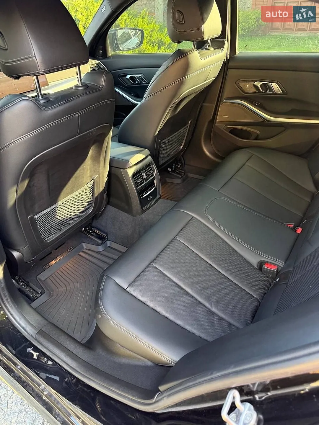 BMW 3 Series 2022 VIN 3MW39FS0XP8D08289 фото оголошення 13 з 18