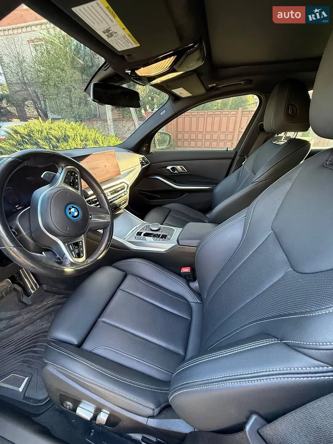 BMW 3 Series 2022 VIN 3MW39FS0XP8D08289 фото оголошення 14 з 18