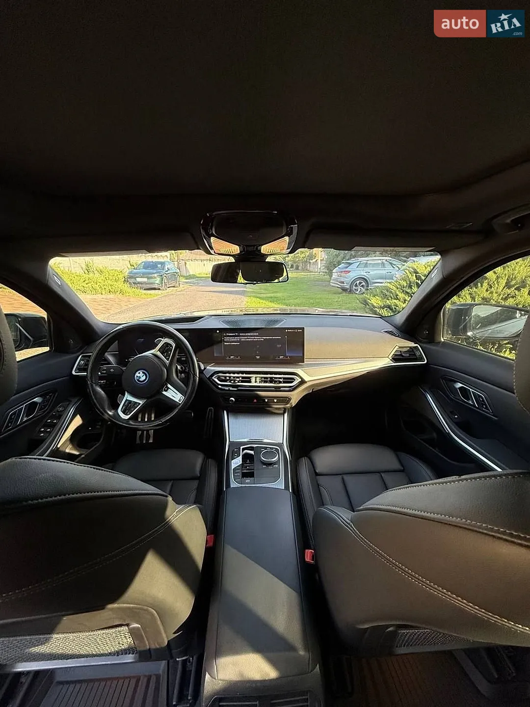 BMW 3 Series 2022 VIN 3MW39FS0XP8D08289 фото оголошення 12 з 18