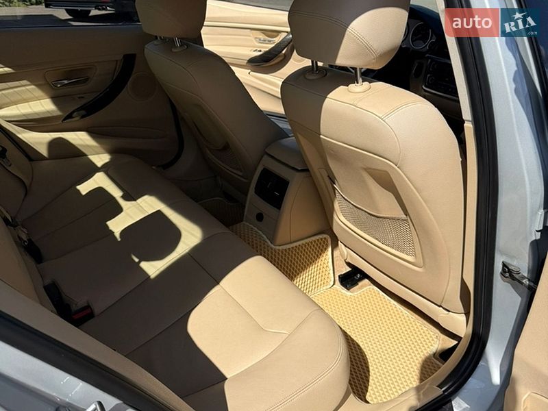 Седан BMW 3 Series 2013 в Виннице