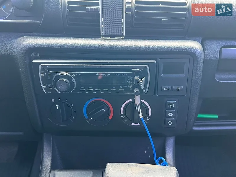 BMW 3 Series 1994 VIN WBACG21000AG41596 фото оголошення 15 з 56