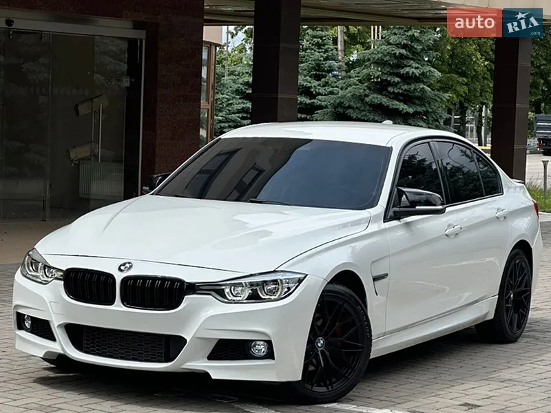 BMW 3 Series 2016