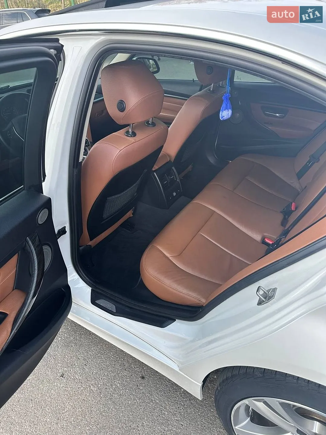 2012 BMW 3er - мініатюра 16