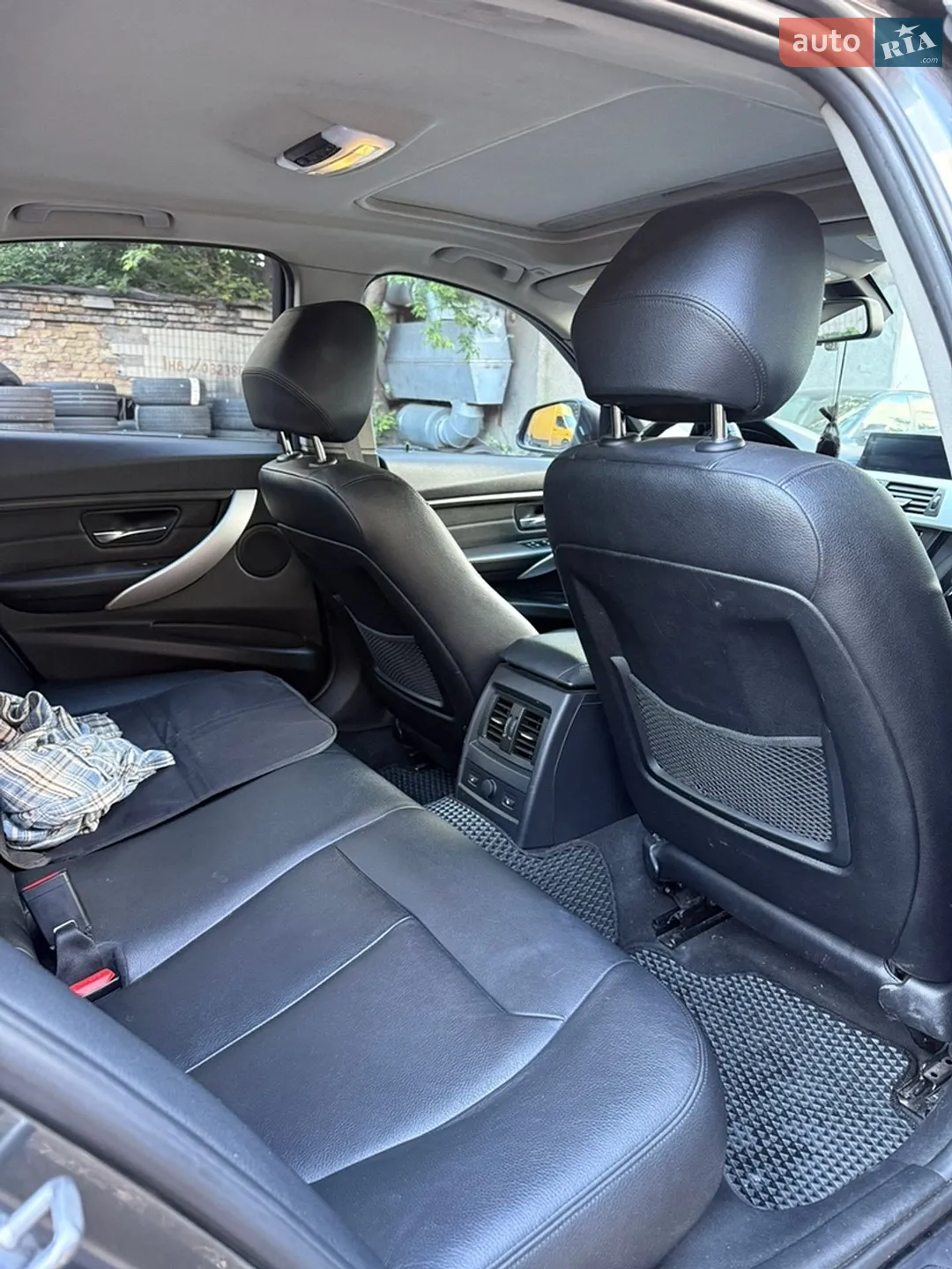 2012 BMW 3er - мініатюра 12