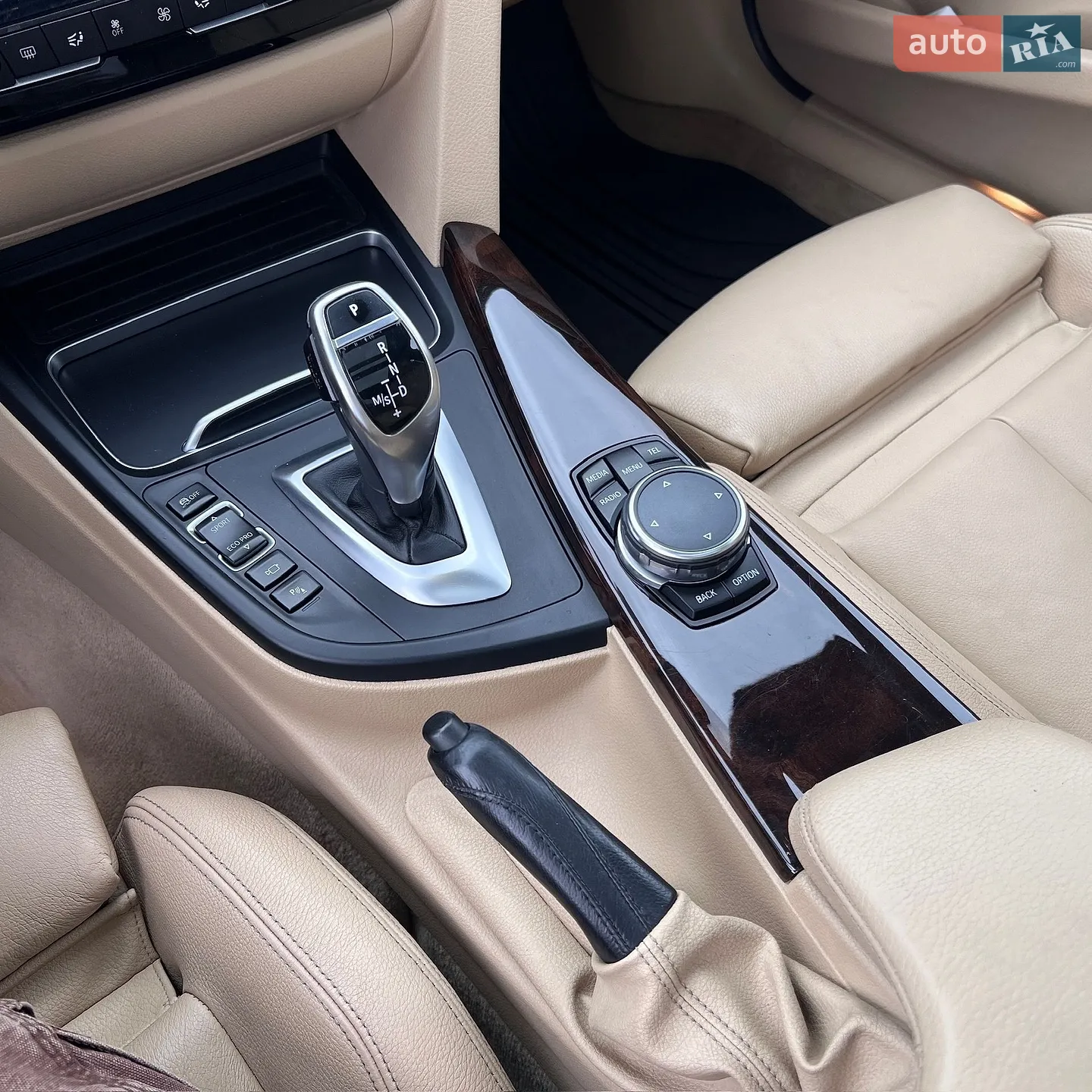 BMW 3 Series 2016 VIN WBA8J1C59GK710989 фото оголошення 9 з 33