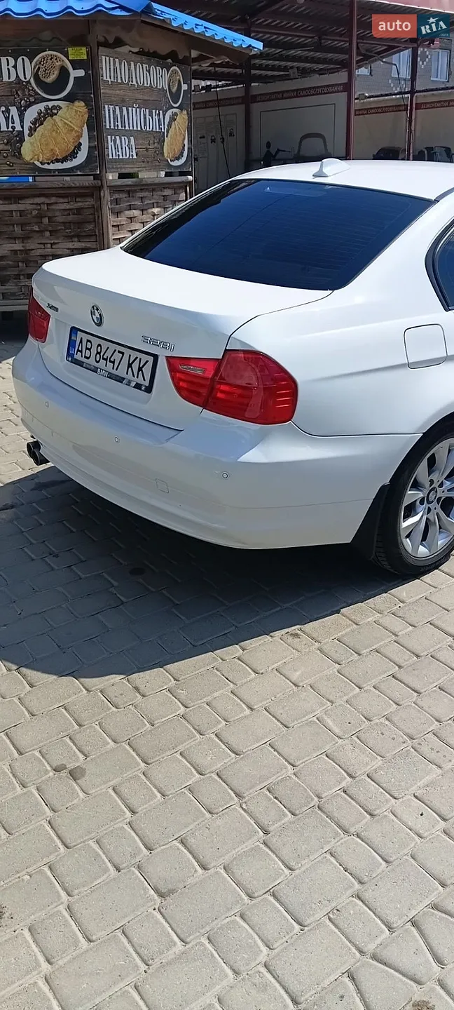 2010 BMW 3er - мініатюра 7
